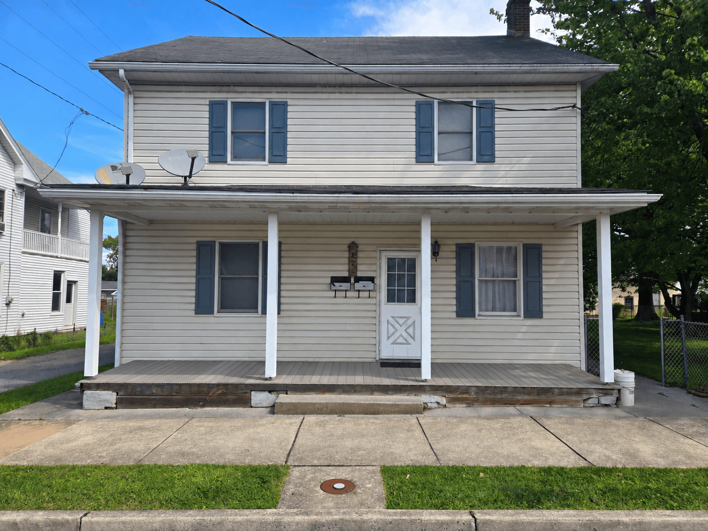 Palmyra Apartment: 126 N. Lincoln St.