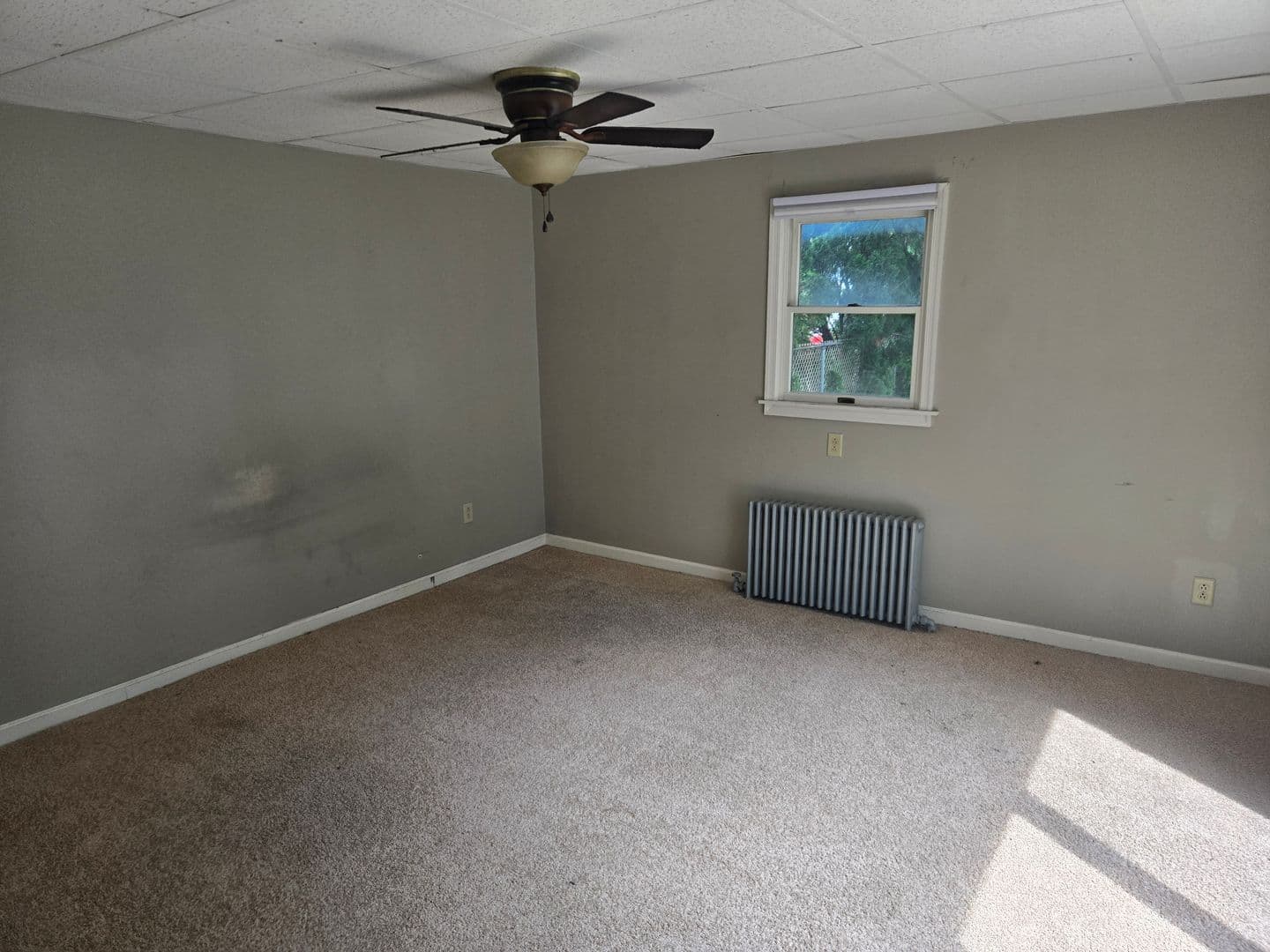 Palmyra Apartment: 126 N. Lincoln St.