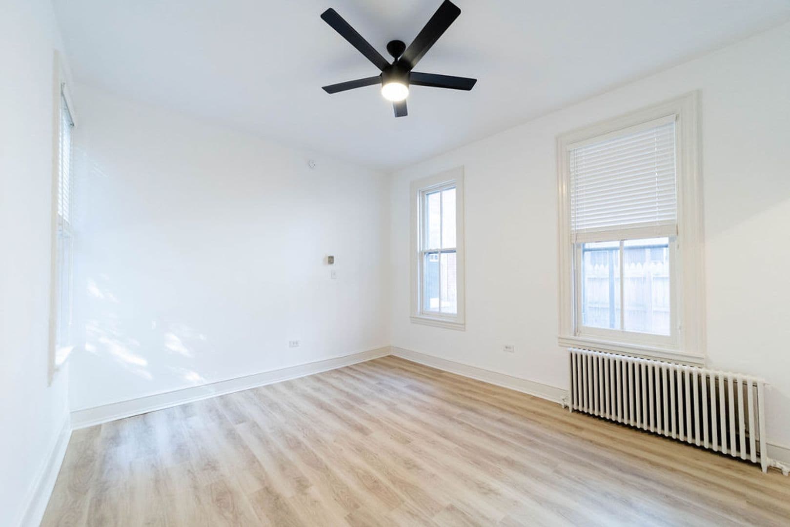 Lancaster Apartment: 238 E Orange St