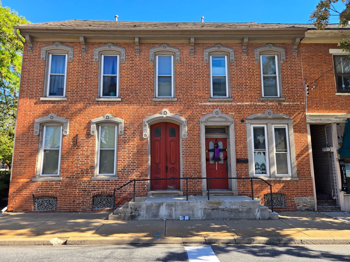 Manheim Apartment: 7 S. Main St.
