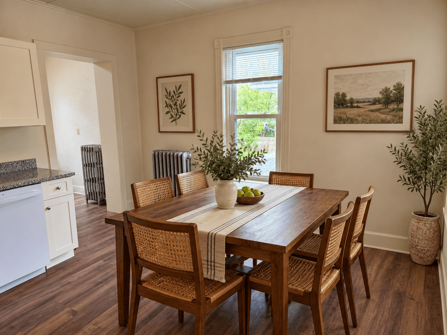 Elizabethtown Apartment: 36-38 N Poplar St.
