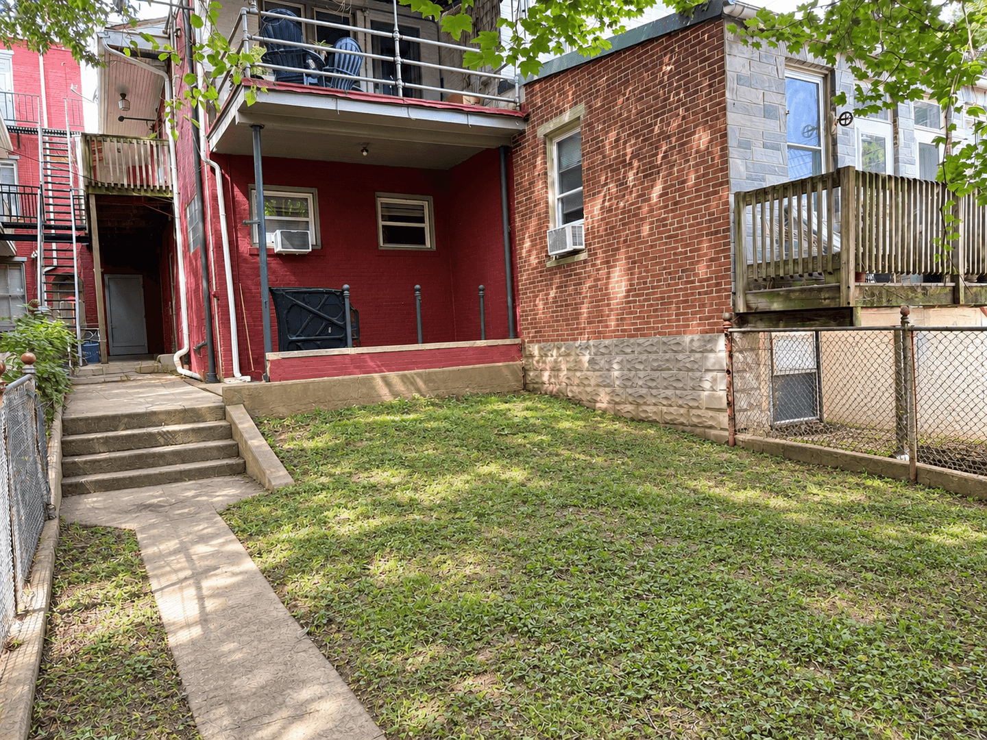 Lancaster Apartment: 219-221 N. Mulberry St.