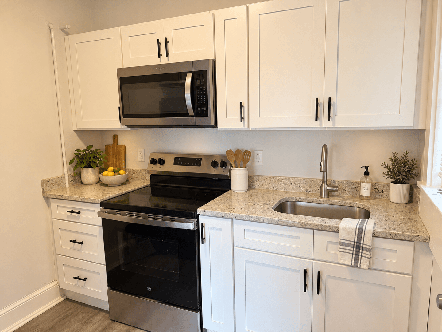 Lancaster Apartment: 214-216 E King St