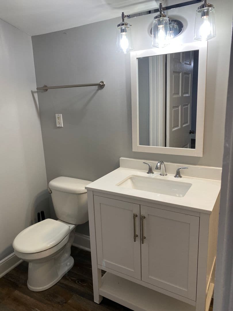 Lancaster Apartment: 613 Fremont St.