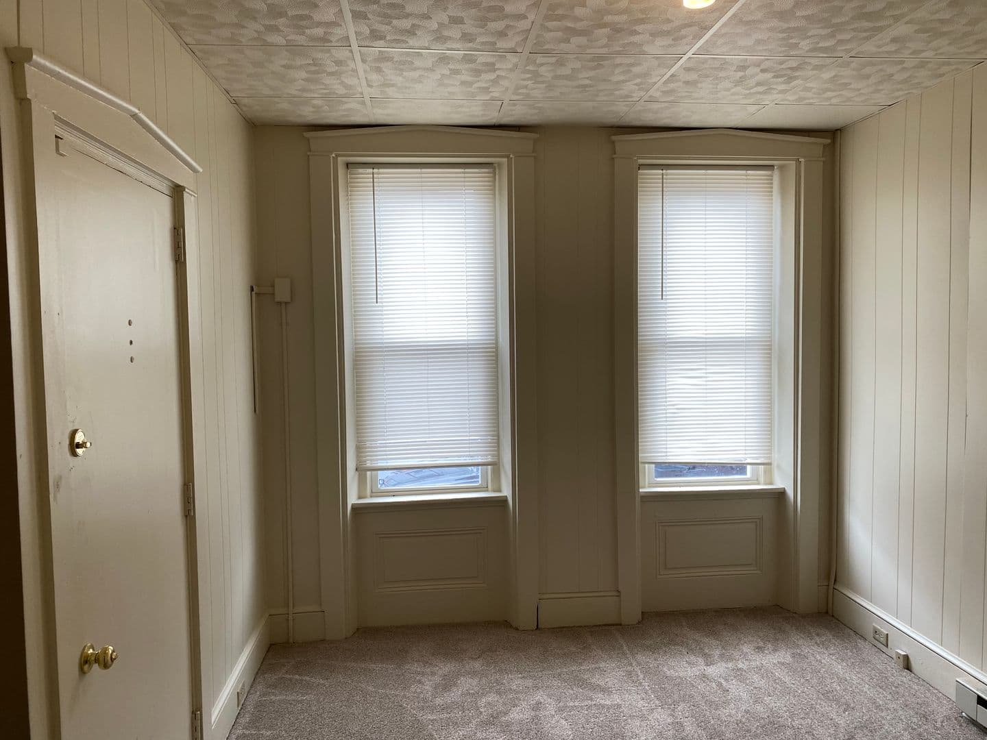 Lancaster Apartment: 537 W. King St.