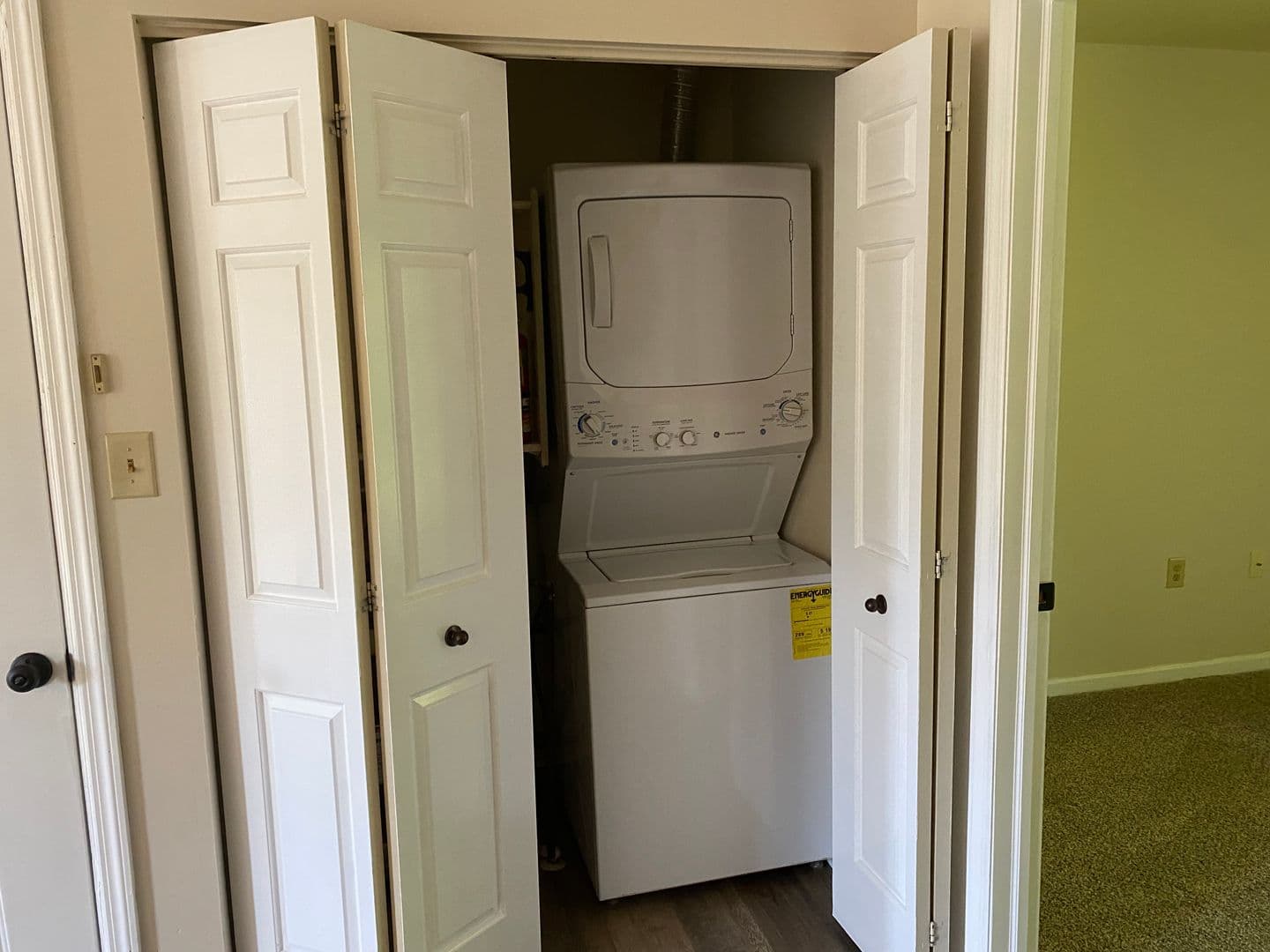 Lancaster Apartment: 405 Judie Lane