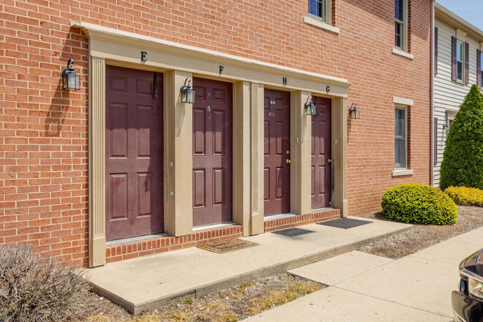Lancaster Apartment: 405 Judie Lane