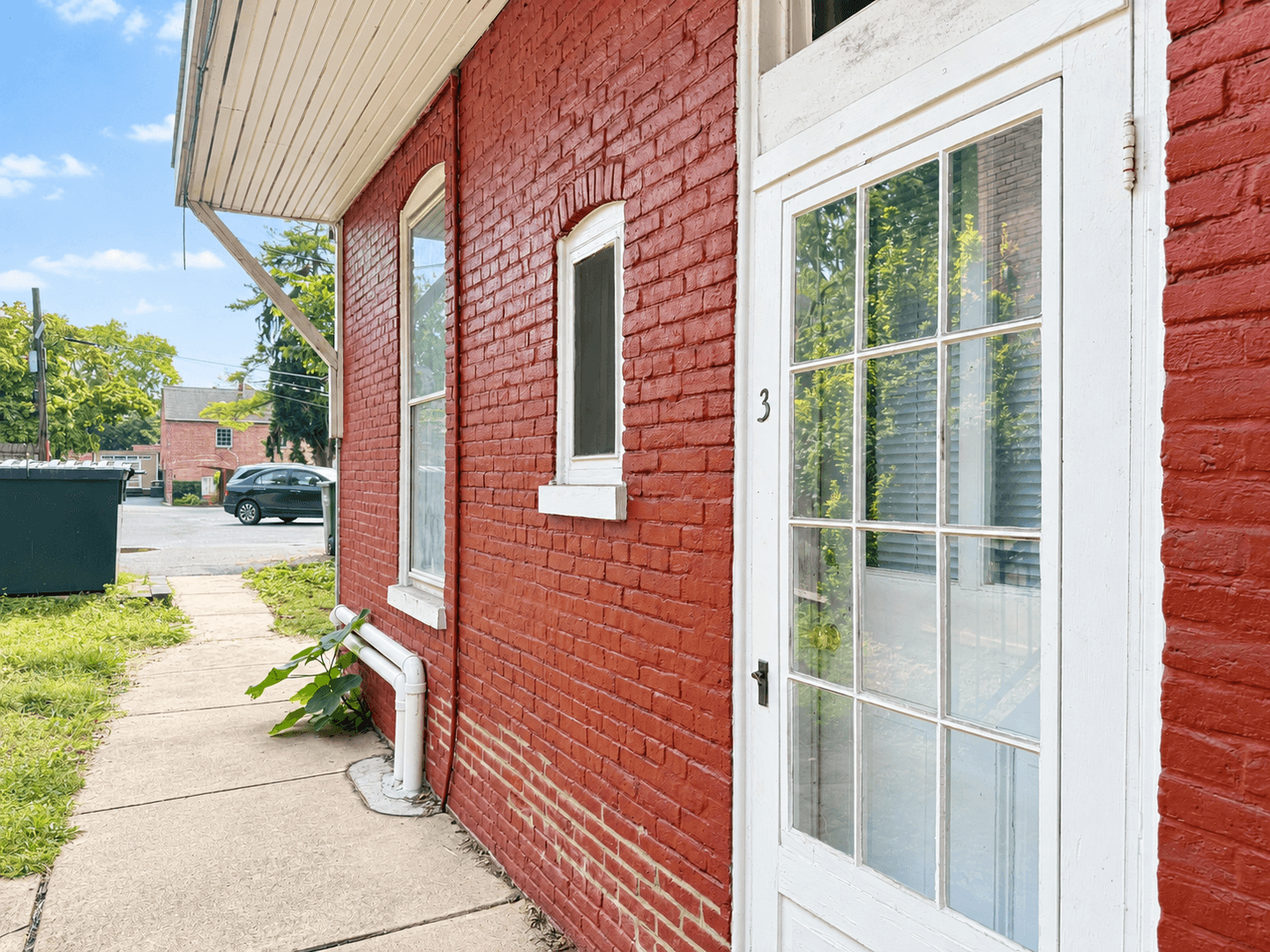 Lancaster Apartment: 238 E Orange St