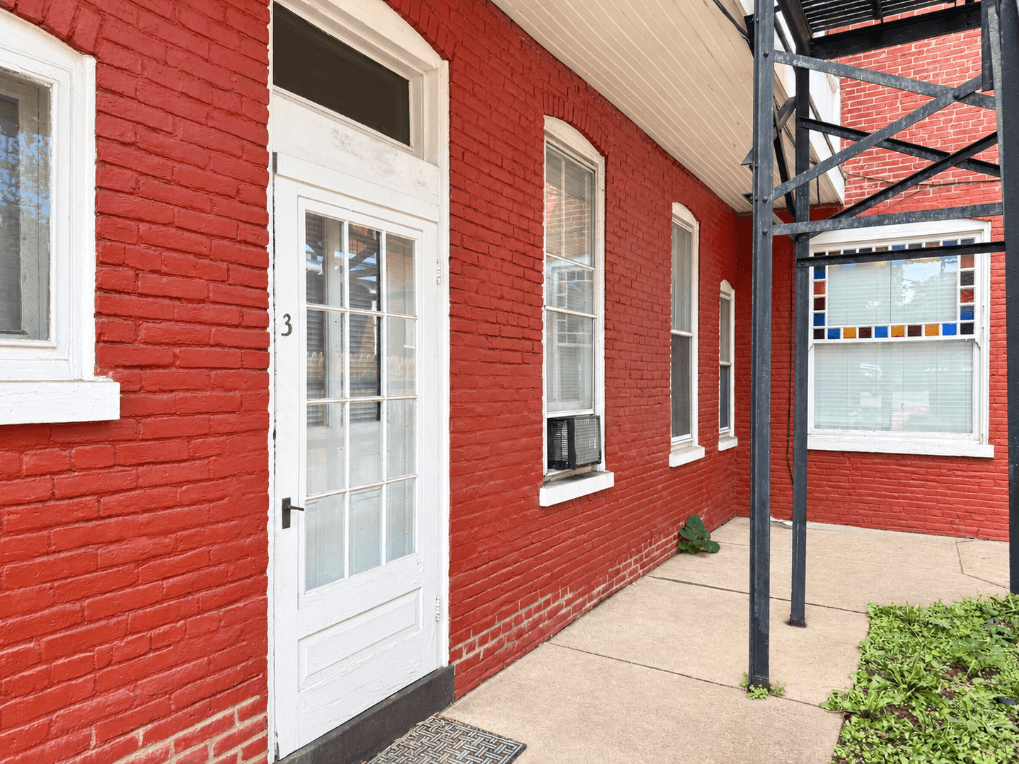 Lancaster Apartment: 238 E Orange St