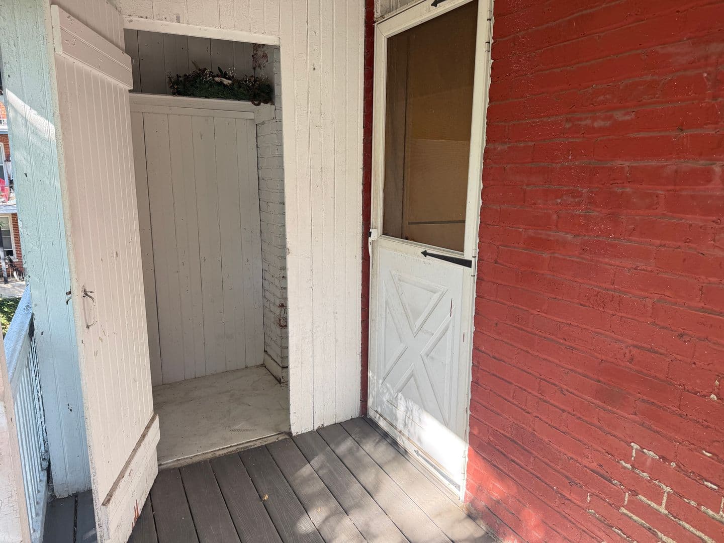 Lancaster House: 348 E. New St. Apt. 2