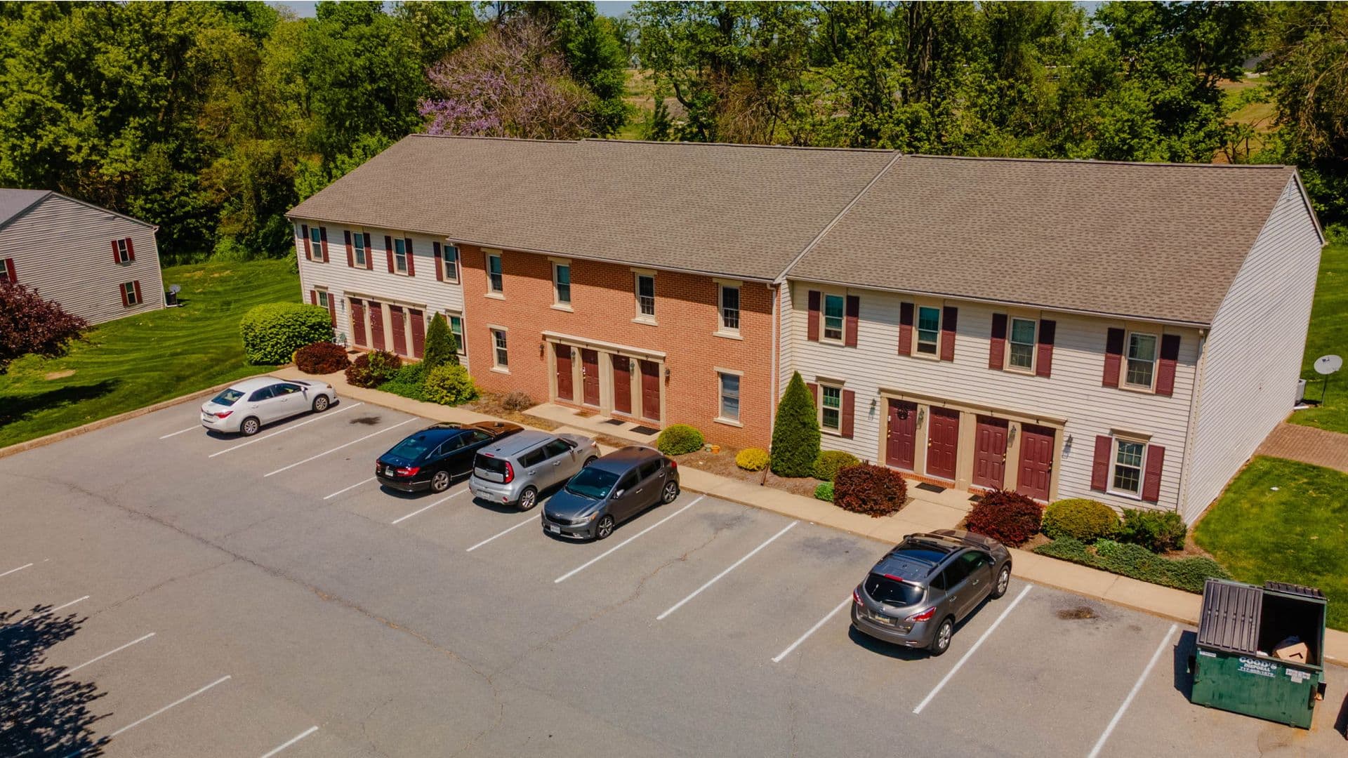 Lancaster Apartment: 405 Judie Lane