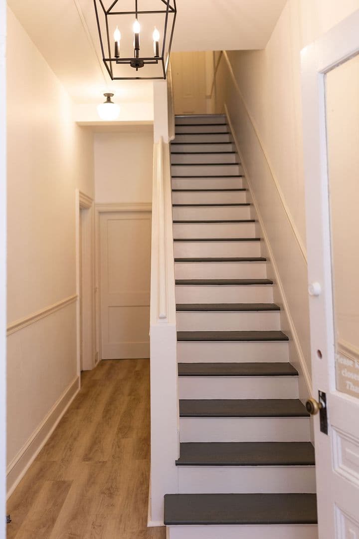 Lancaster Apartment: 238 E Orange St