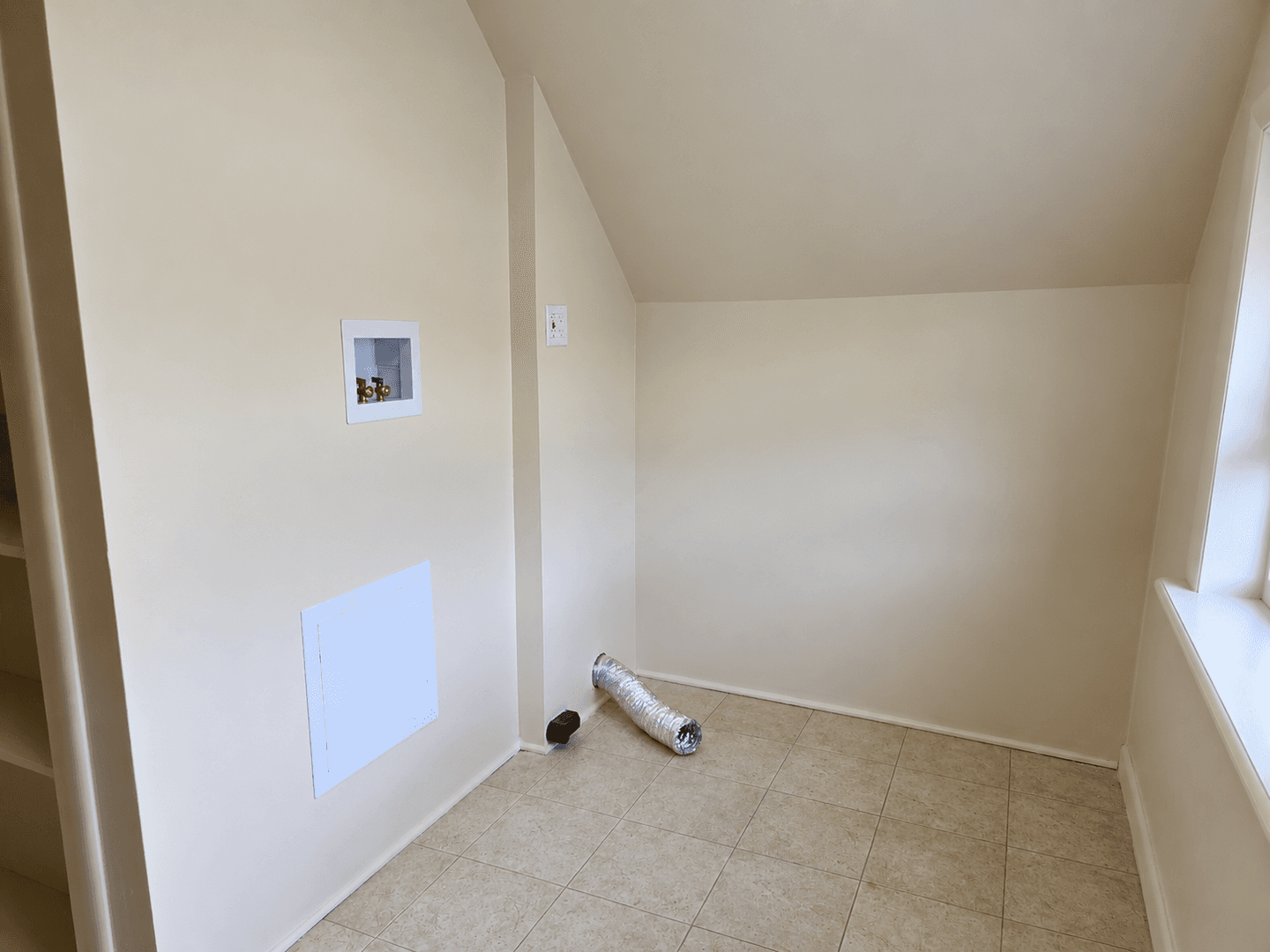 Elizabethtown Apartment: 36-38 N Poplar St.
