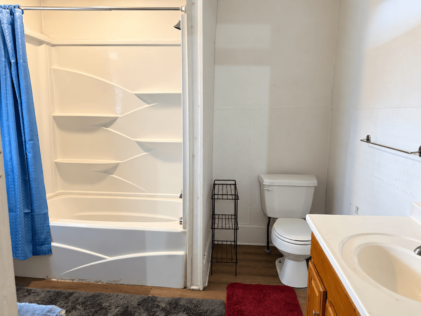 Elizabethtown Apartment: 36-38 N Poplar St.
