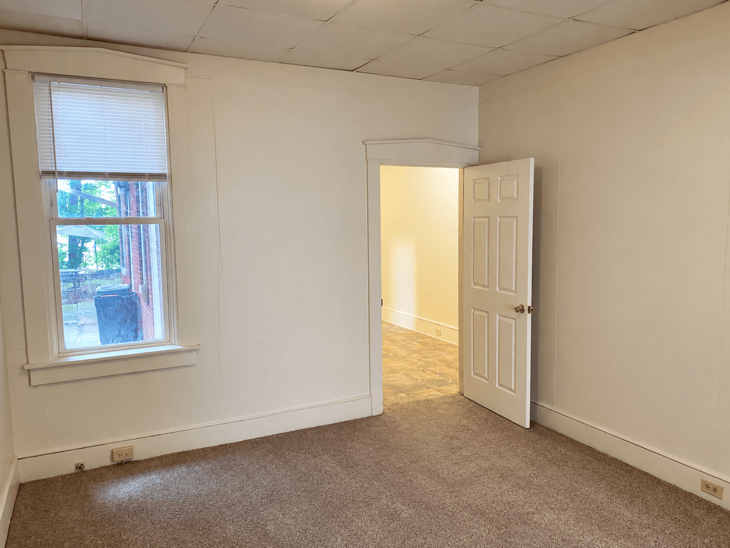 Lancaster Apartment: 537 W. King St.