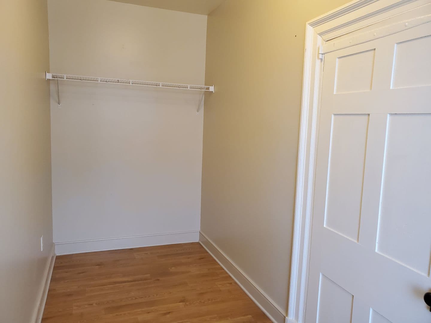 Manheim Apartment: 7 S. Main St.