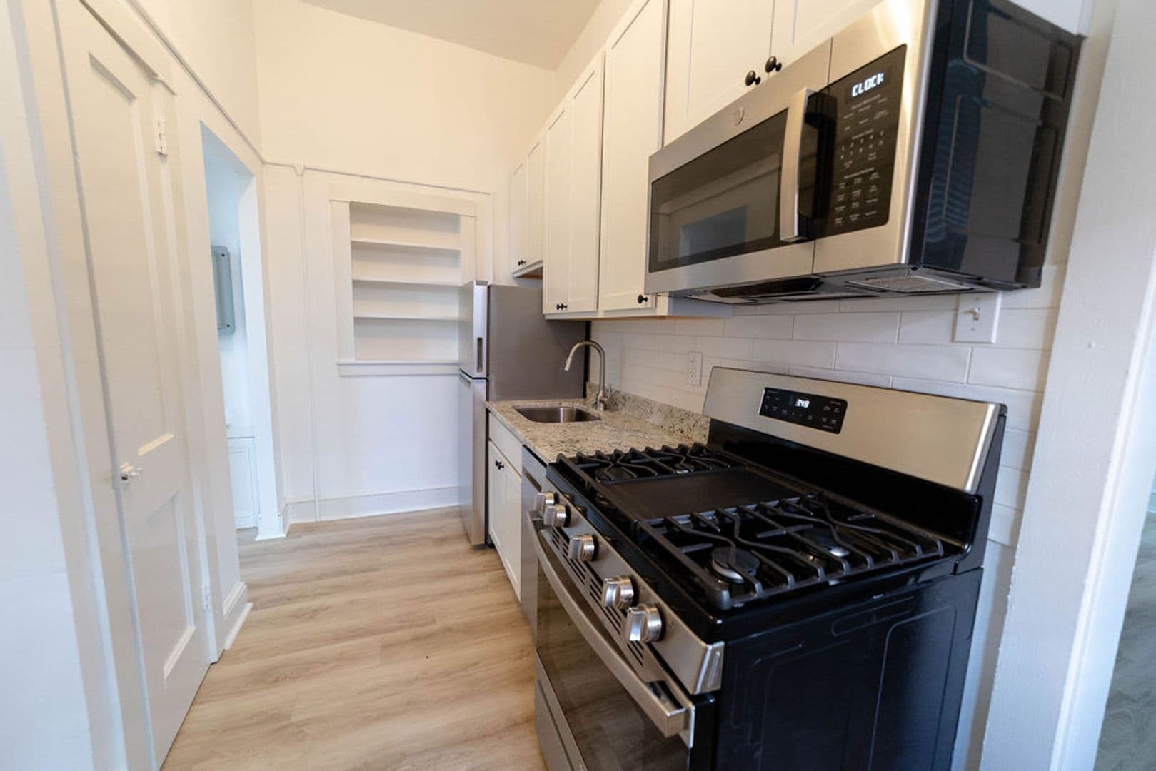 Lancaster Apartment: 238 E Orange St