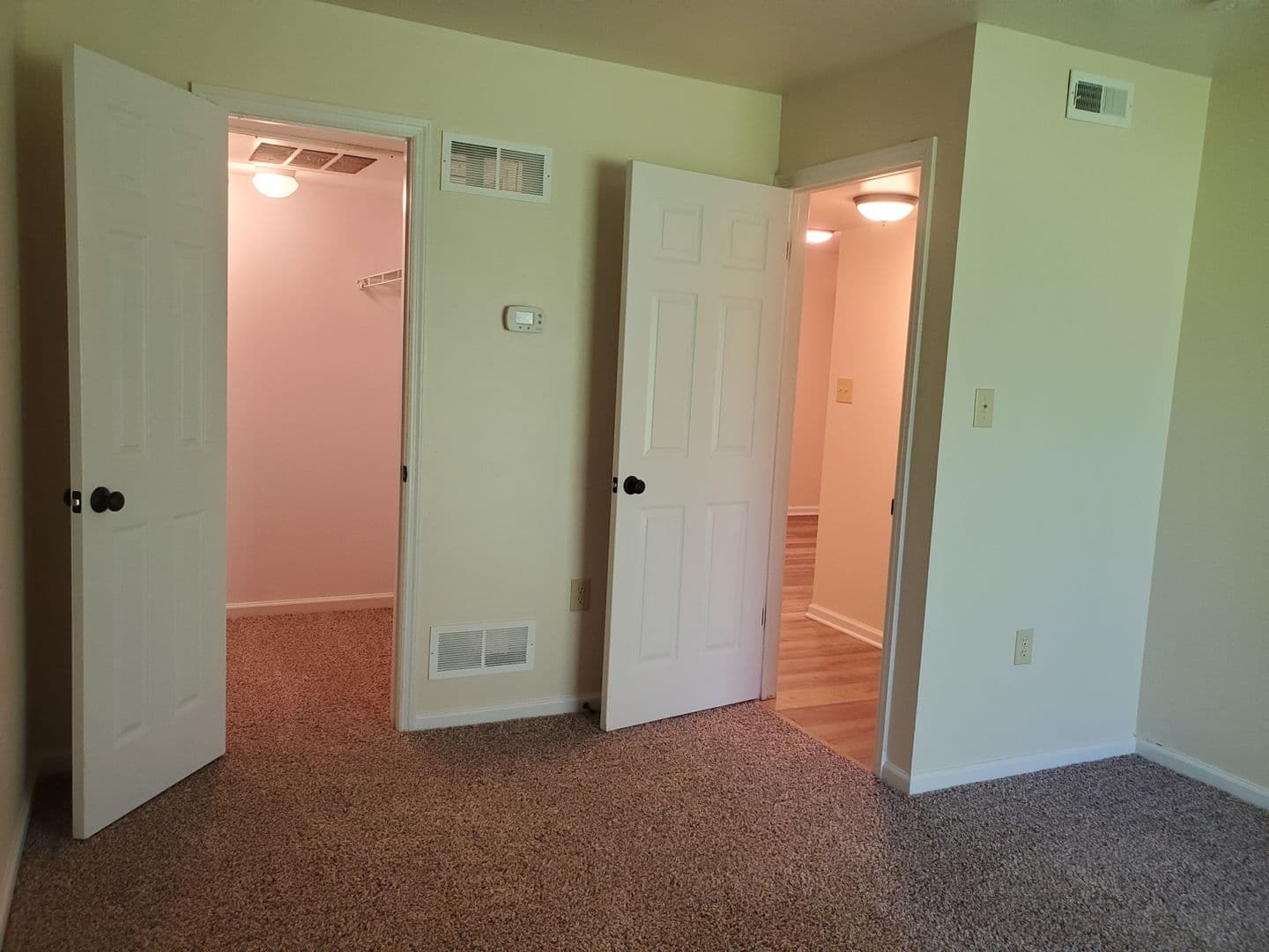 Lancaster Apartment: 405 Judie Lane