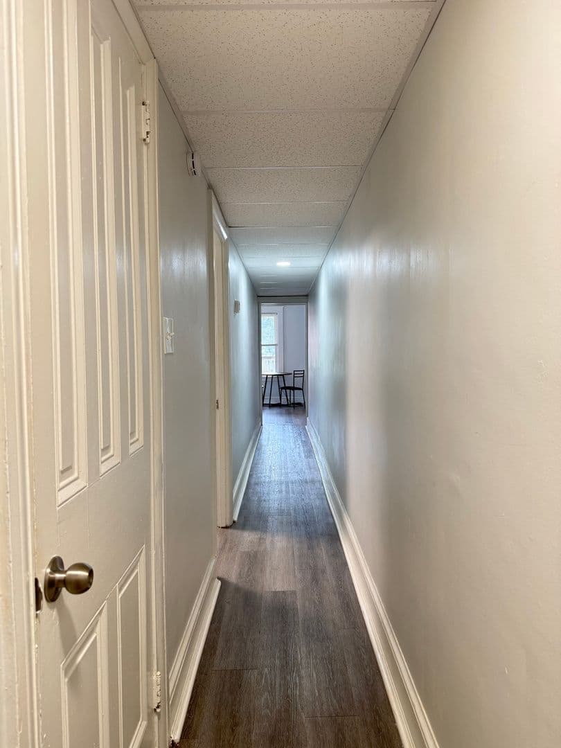Lancaster Apartment: 214-216 E King St
