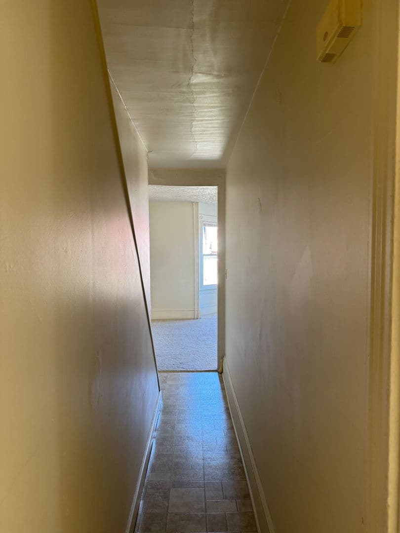 Lancaster House: 348 E. New St. Apt. 2