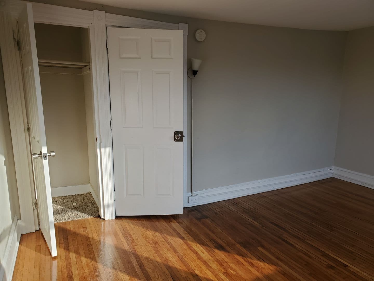 Lancaster Apartment: 941 N. Lime St.