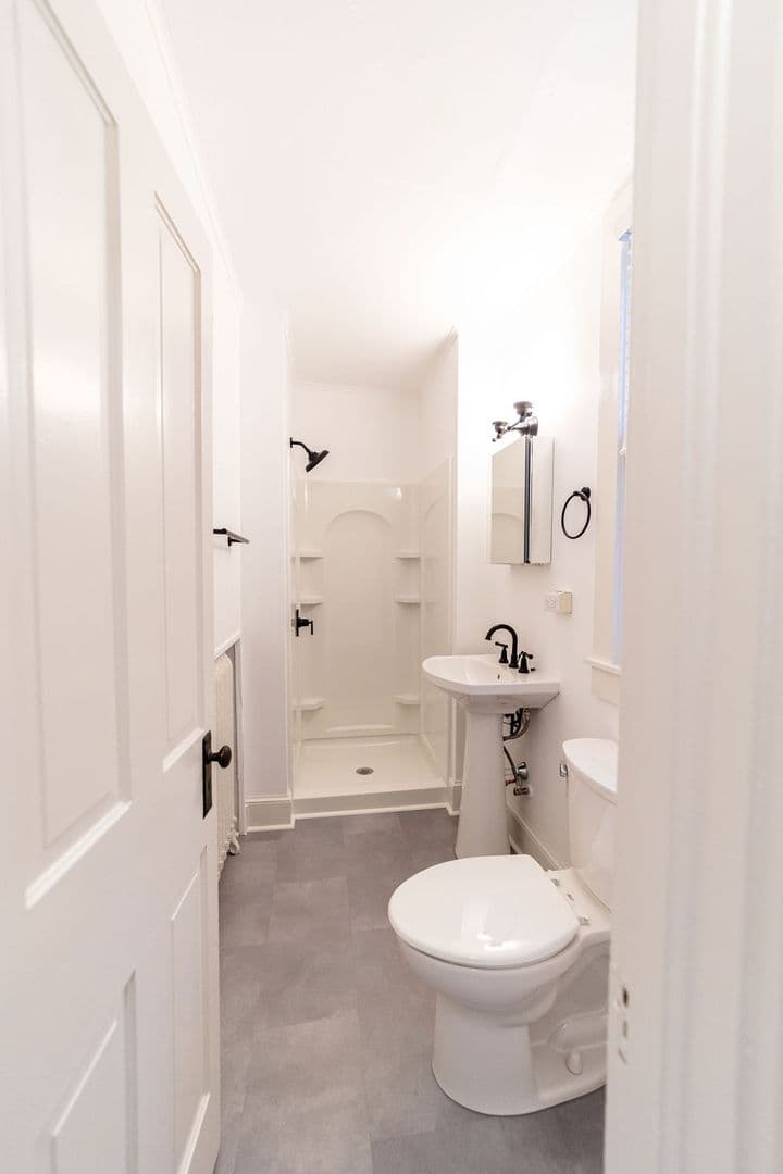 Lancaster Apartment: 238 E Orange St