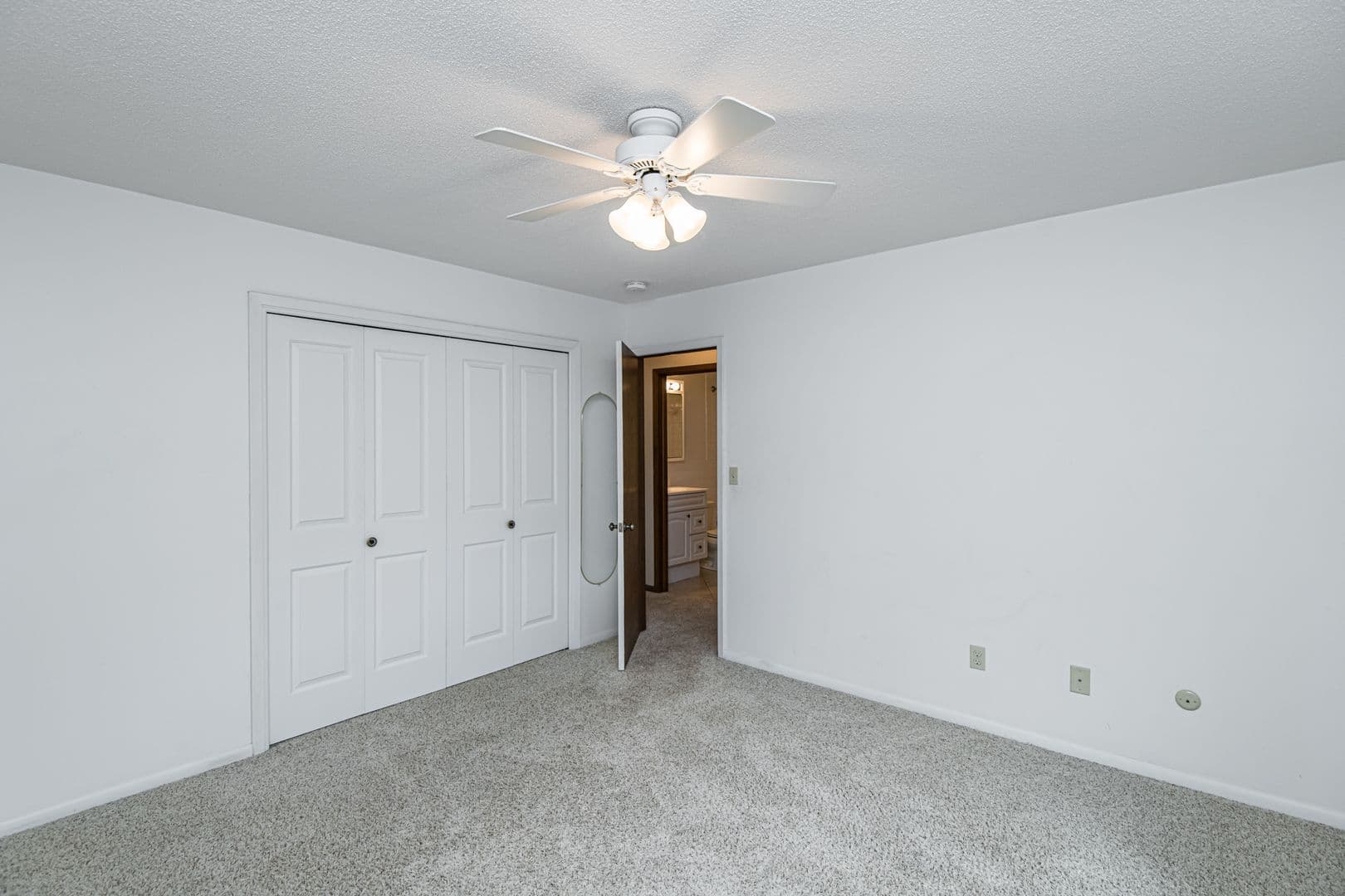 Rochester Apartment: 3906 18th Ave NW