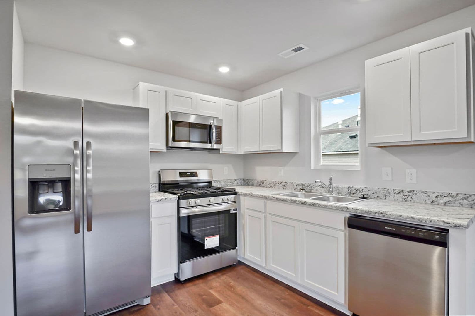 Calera House: 821 Ashford Drive