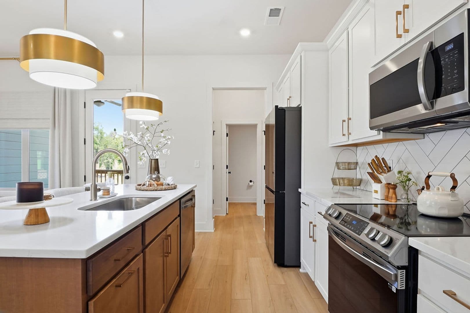 Hoover House: 4566 Everlee Parkway