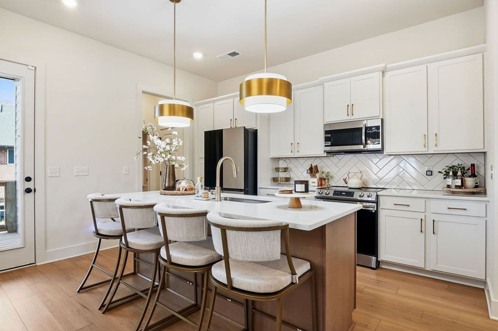 Hoover House: 4566 Everlee Parkway