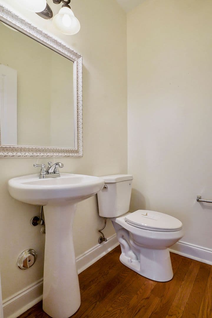 Hoover House: 710 Valley Street