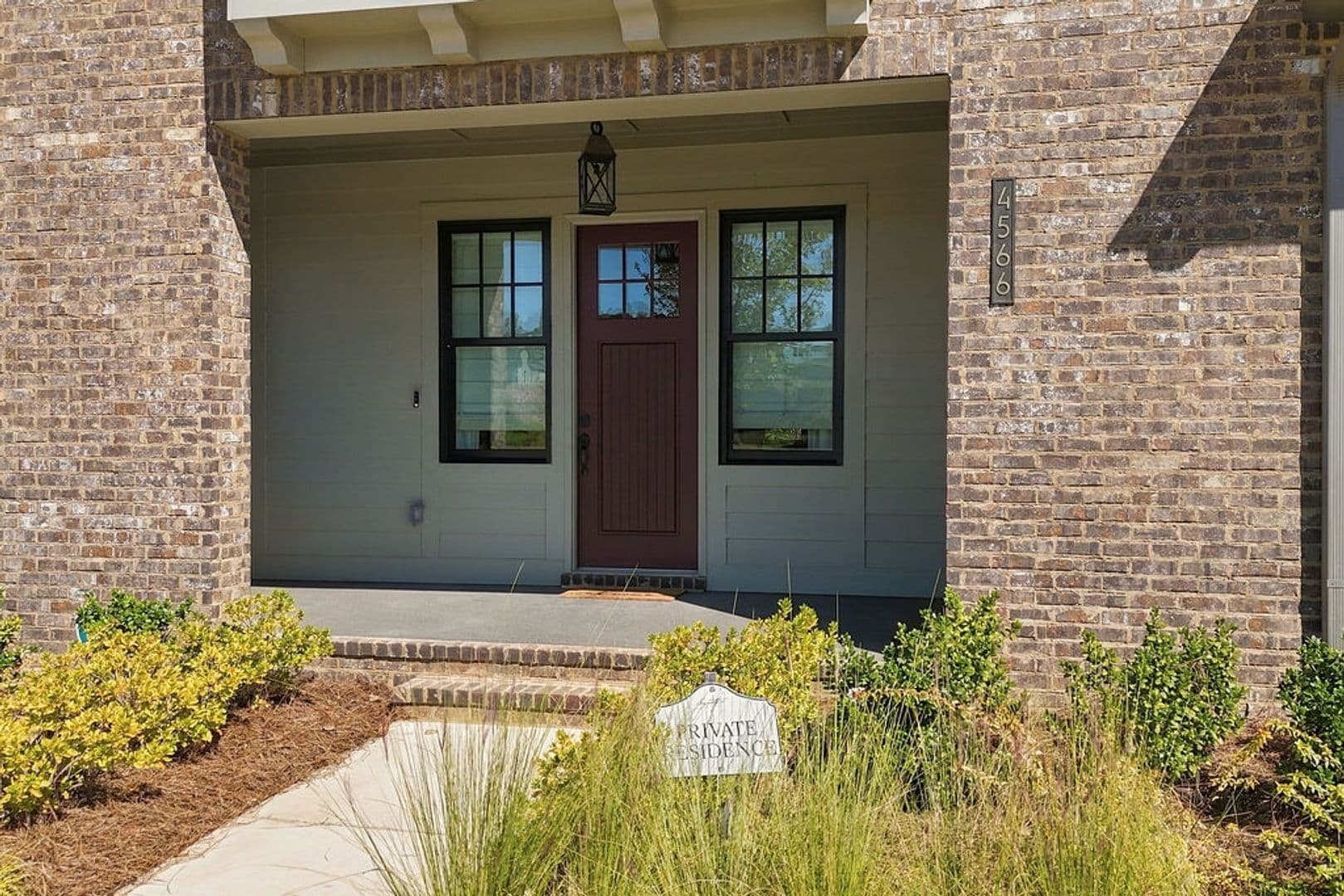 Hoover House: 4566 Everlee Parkway