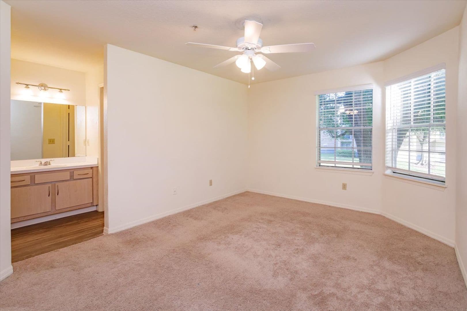 Orlando Condo: 7270 Westpointe Blvd. - #924