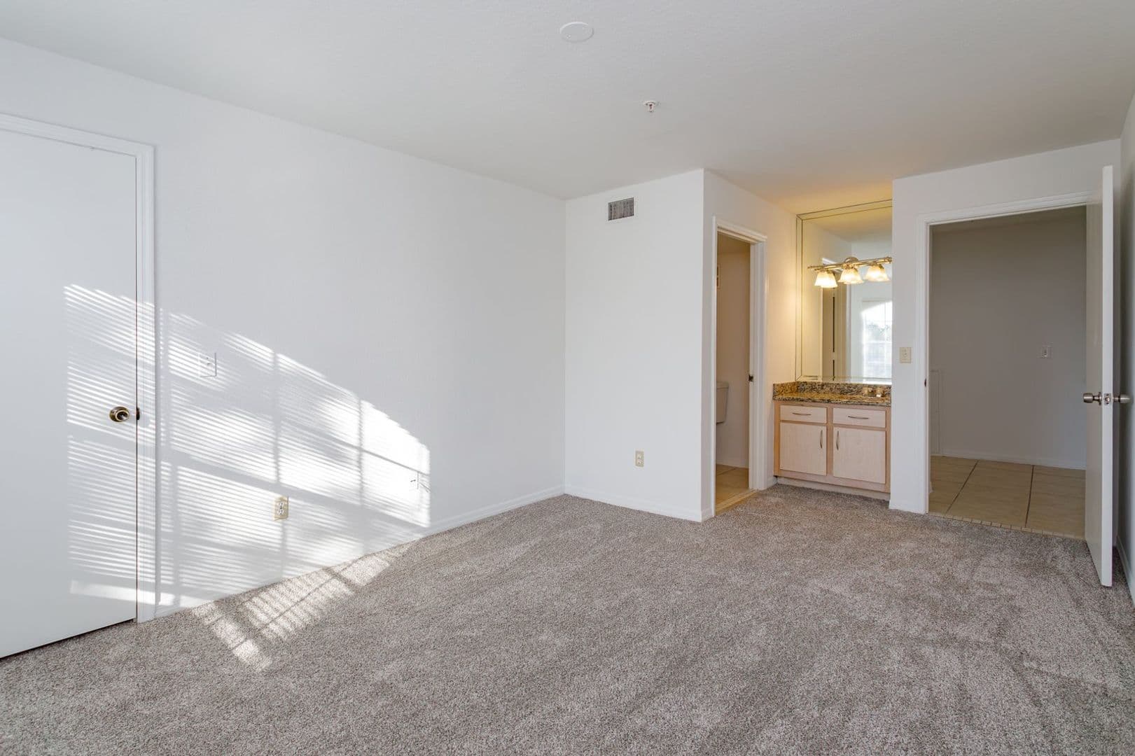 Orlando Condo: 7330 Westpointe Blvd. - #431