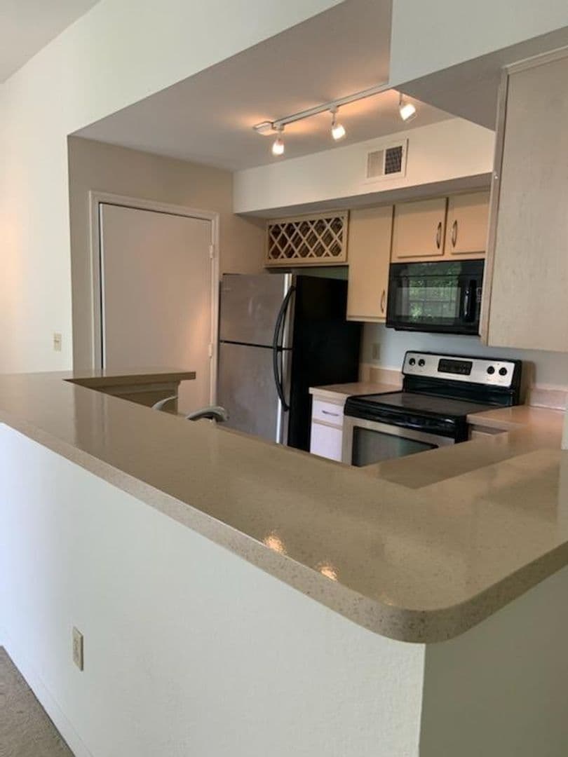Orlando Condo: 7220 Westpointe Blvd. - #1434