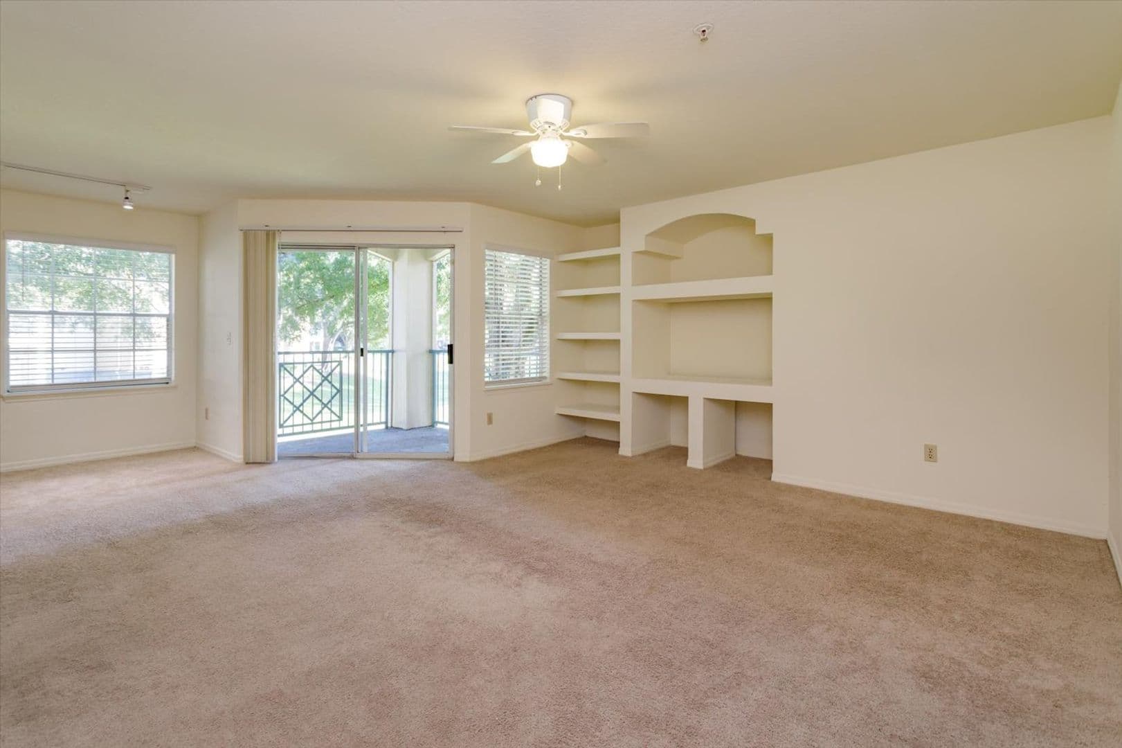 Orlando Condo: 7270 Westpointe Blvd. - #924