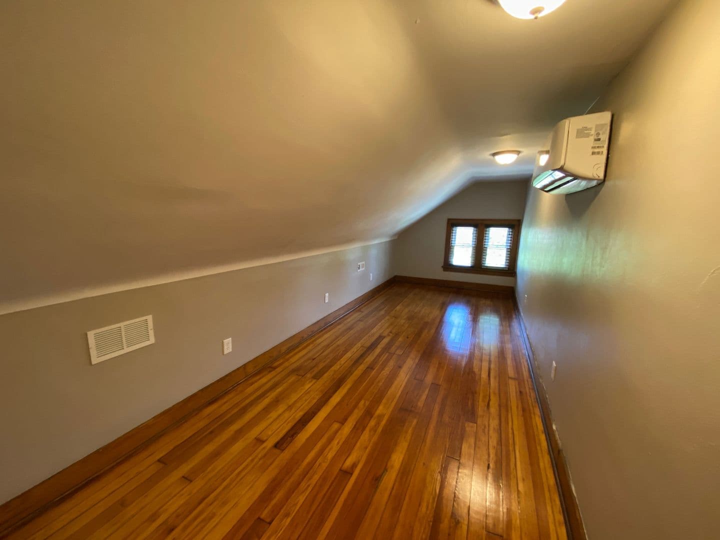 Columbus Apartment: 425 E 15th Ave