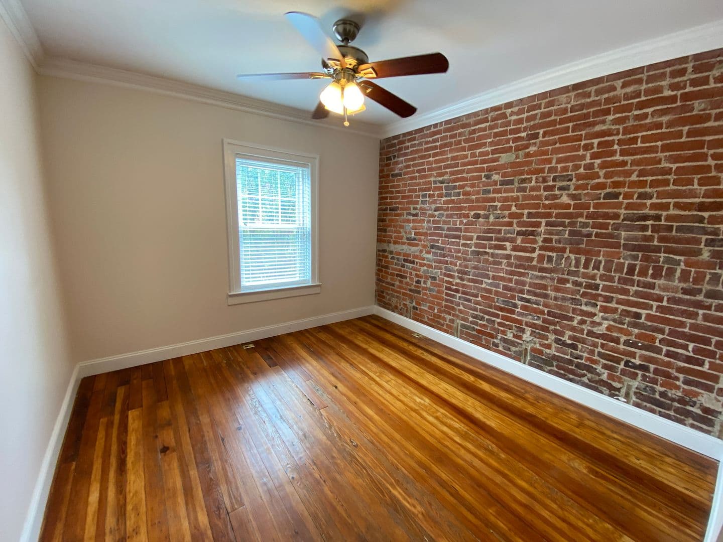 Columbus Apartment: 1475 Worthington St