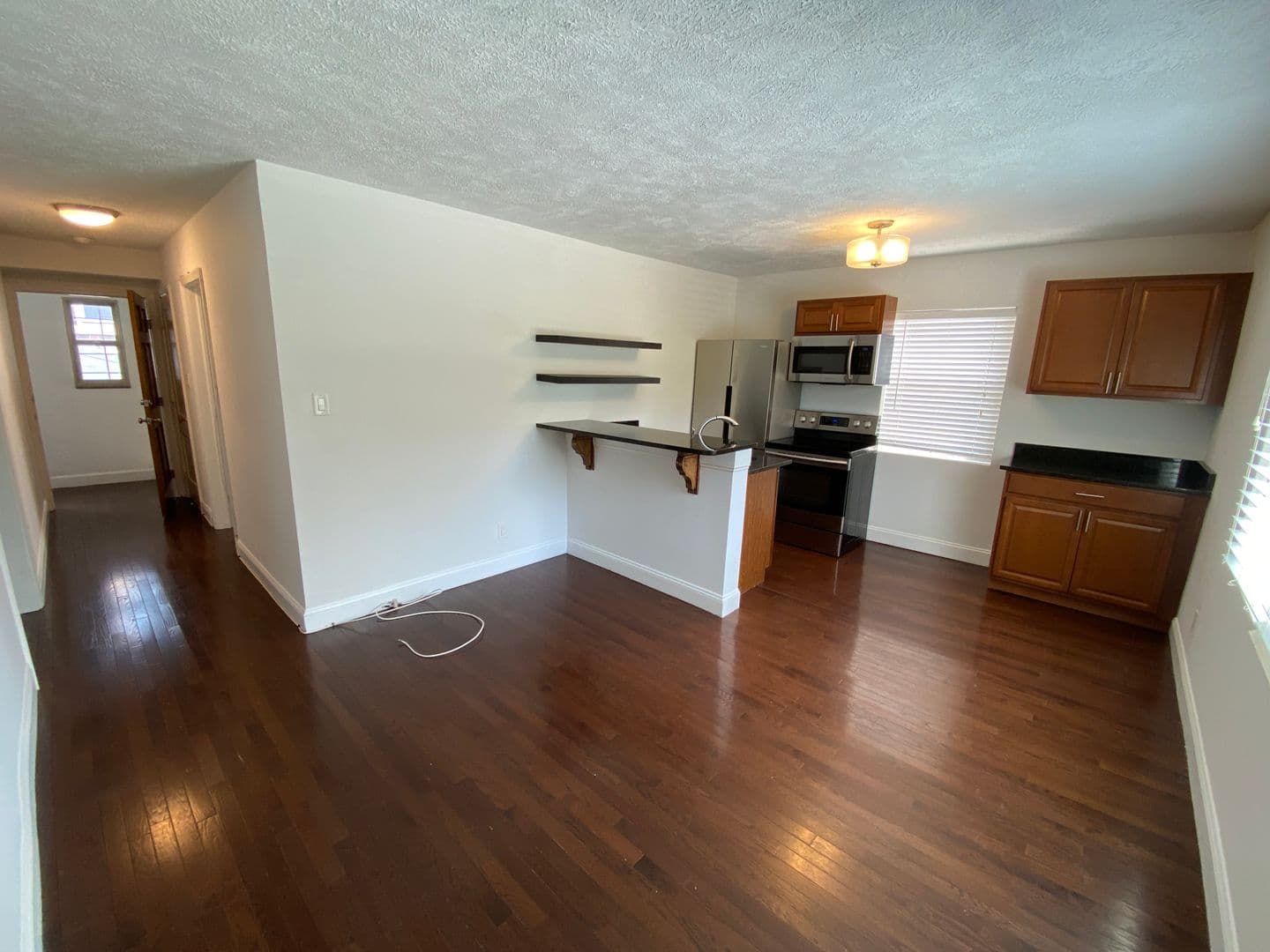 Columbus Apartment: 1944-1946 N High St