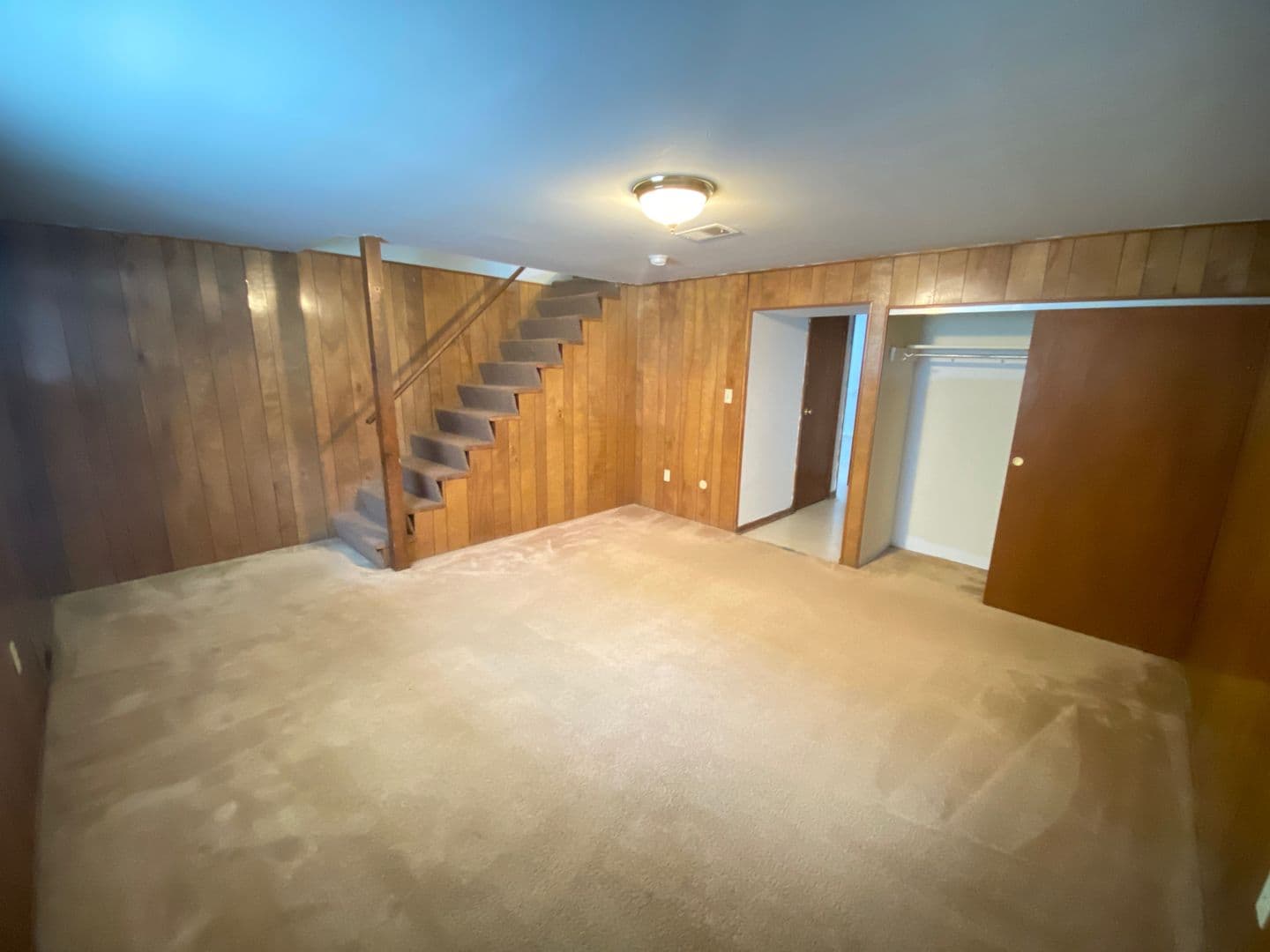 Columbus Apartment: 1444-1466 Worthington St