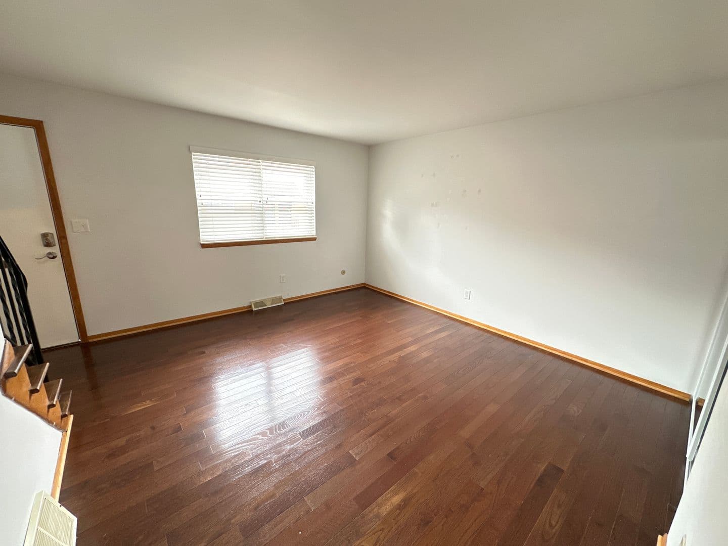 Columbus Apartment: 1451-1461 Worthington St