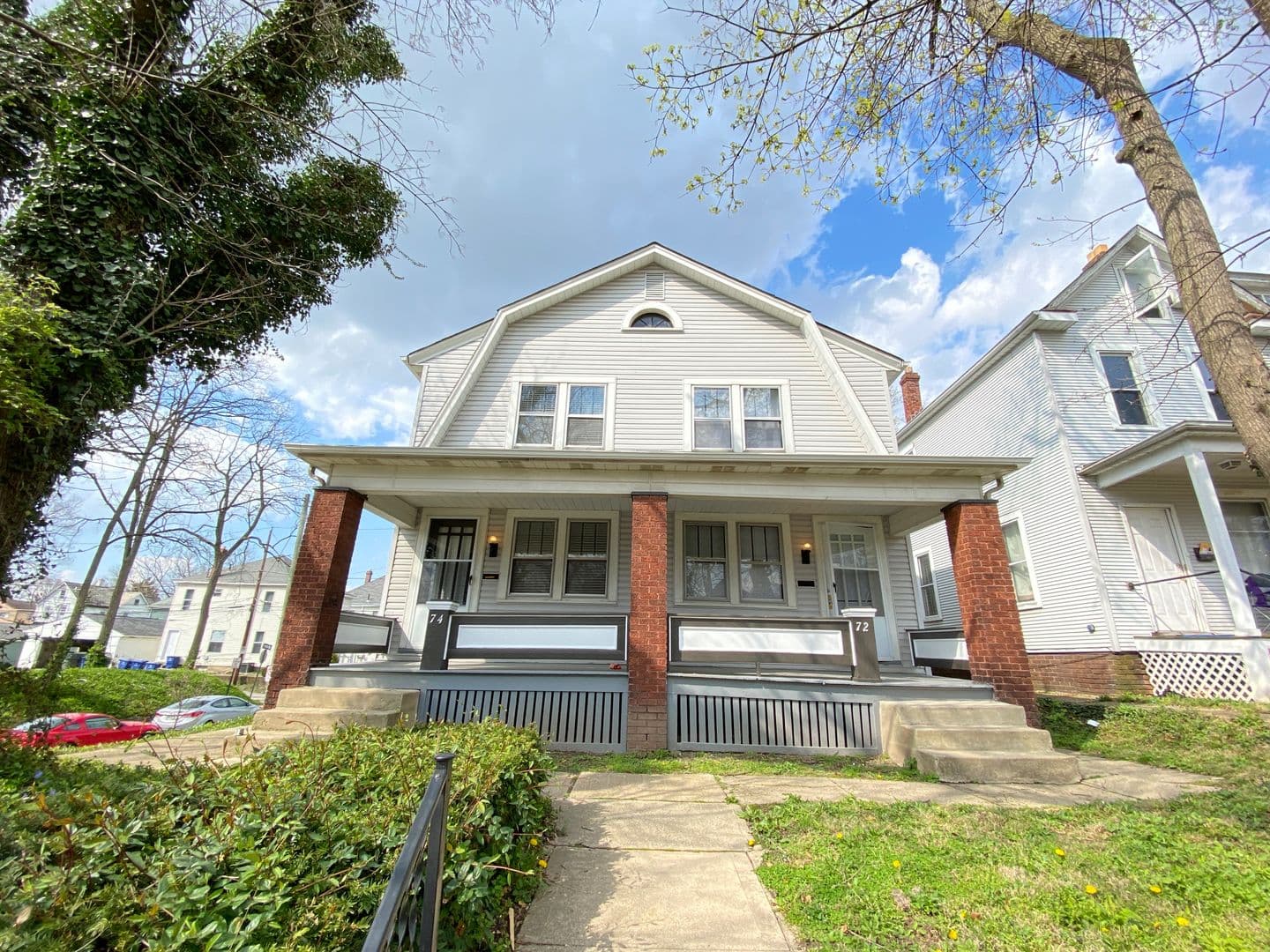 Columbus Apartment: 72 W Patterson Ave
