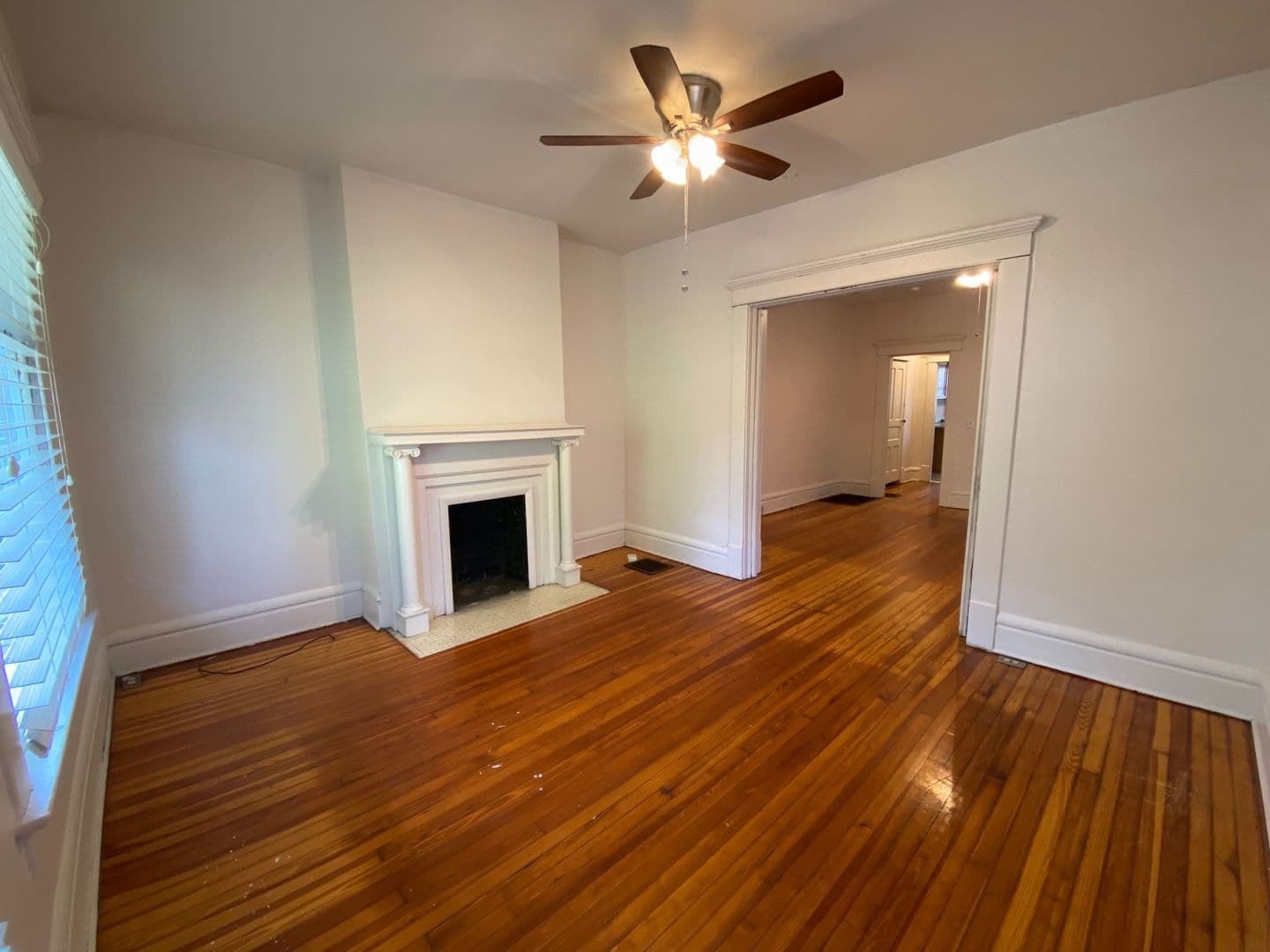 Columbus Apartment: 49 W Blake Ave