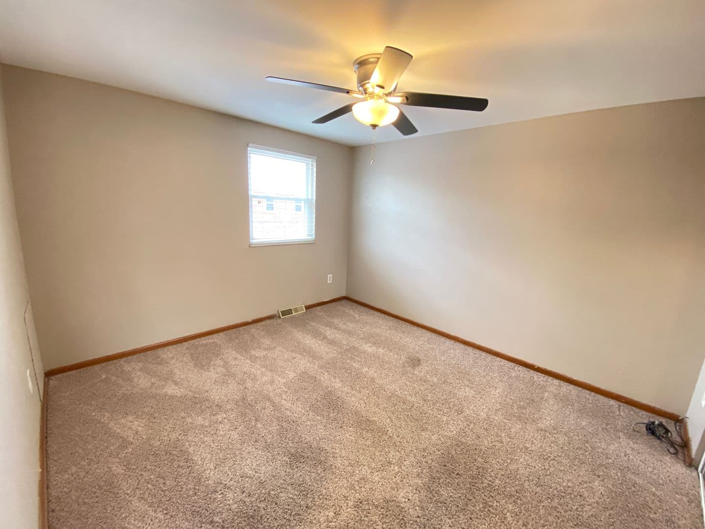 Columbus Apartment: 1444-1466 Worthington St
