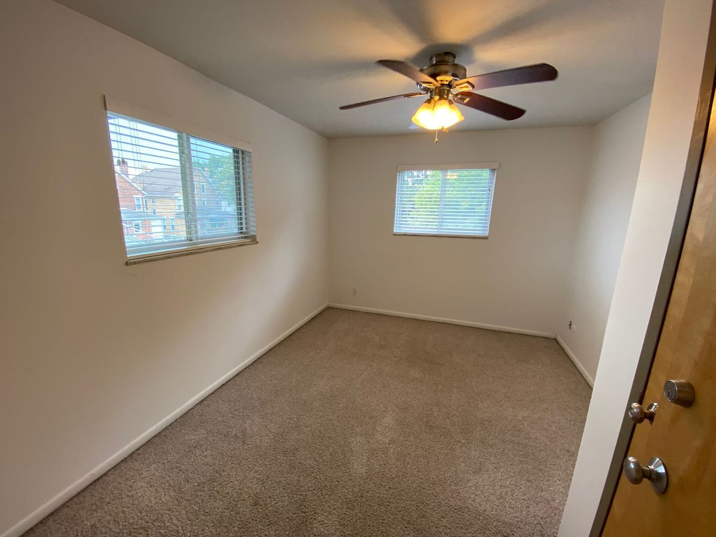 Columbus Apartment: 153 E 12th Ave