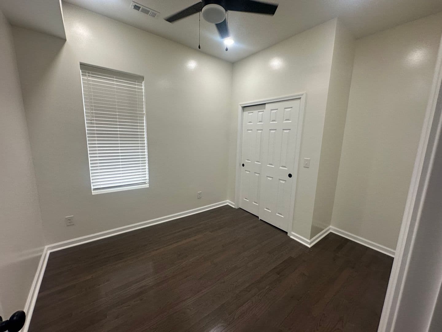 Columbus Apartment: 68 W 9th Ave