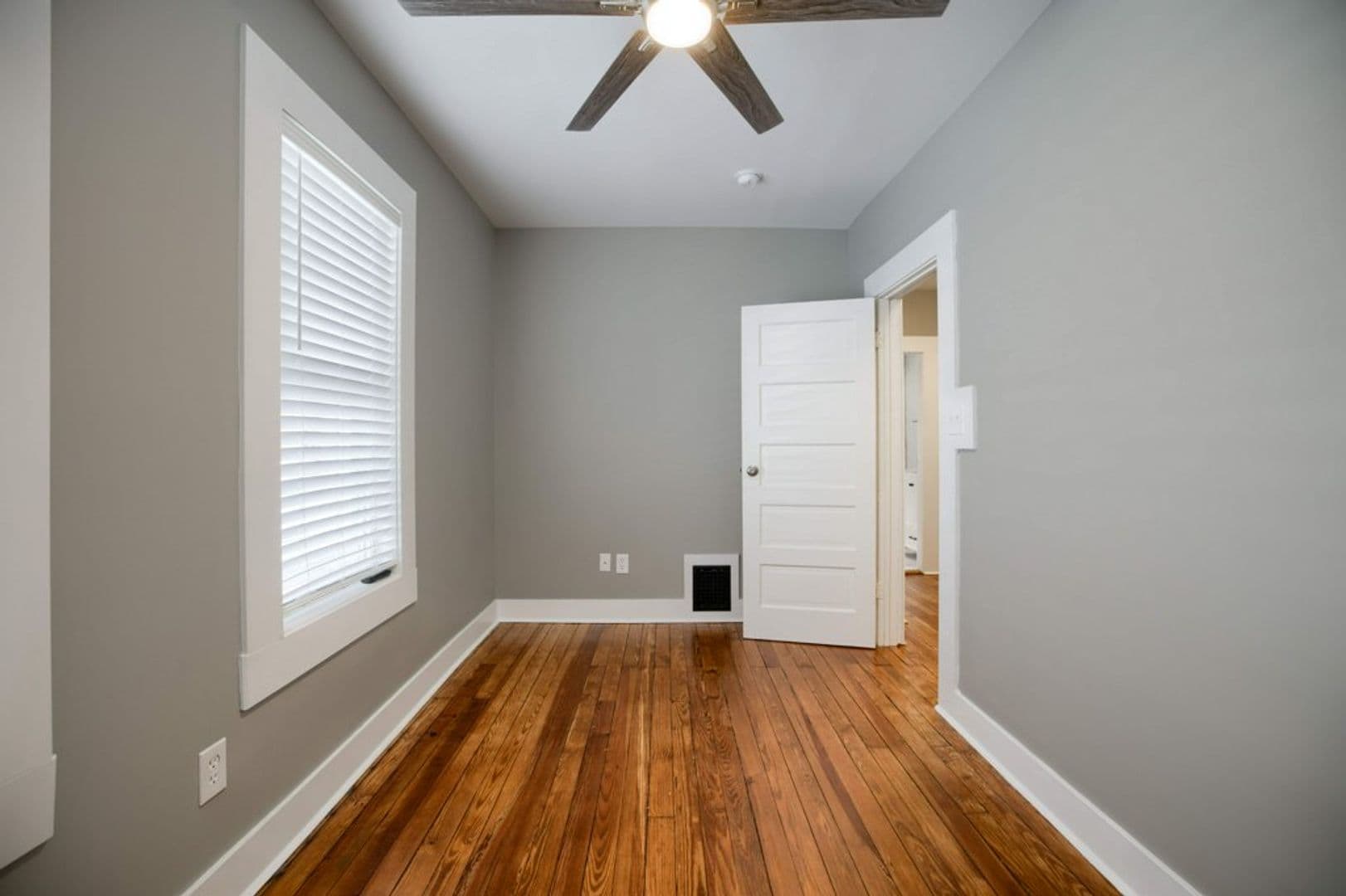 Columbus Apartment: 135 E Norwich Ave