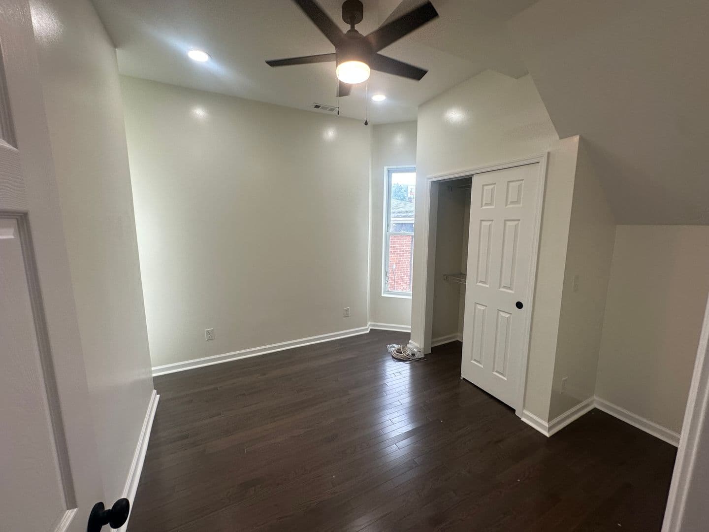 Columbus Apartment: 68 W 9th Ave