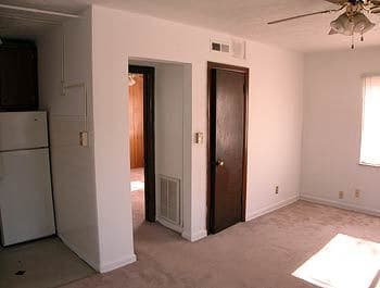 Columbus Apartment: 2228 N High St