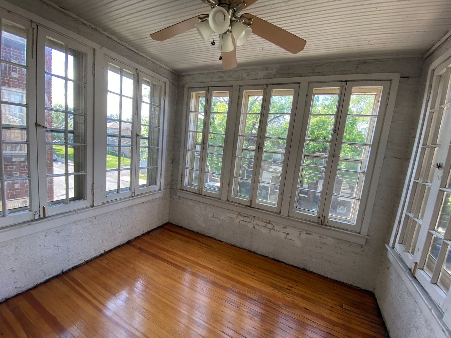 Columbus Apartment: 4-16 E Norwich Ave